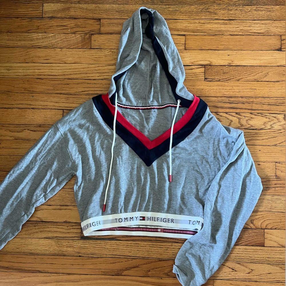 Tommy Hilfiger Cropped Hoodie, Size L